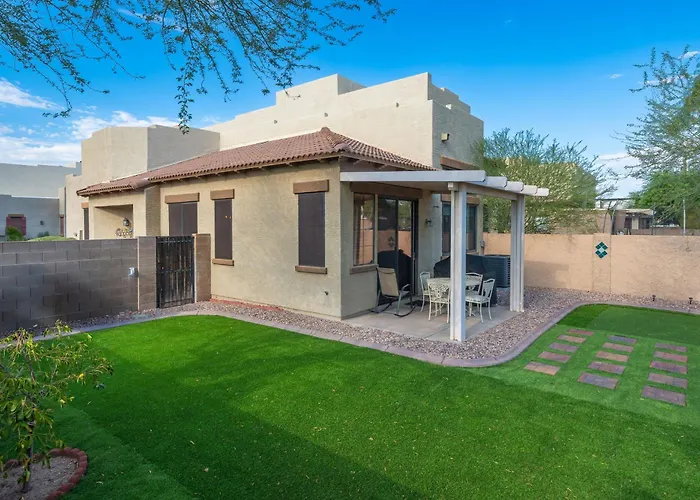 Holiday home Patio, Grill & Pool Access: Family Retreat In